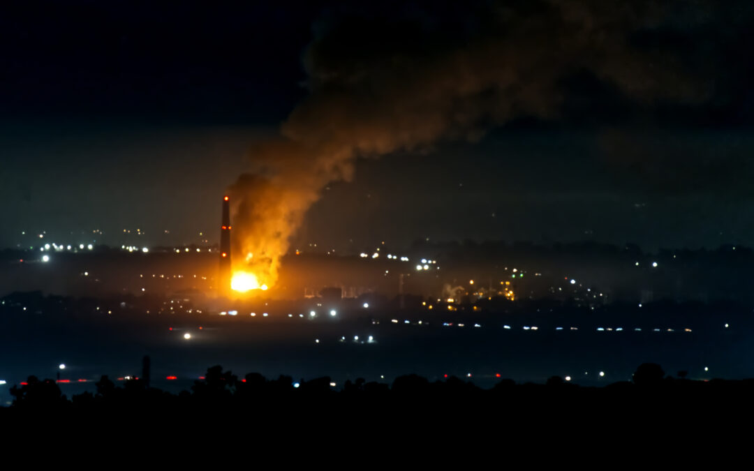 Fire at the Moss Landing power plant in Monterey, California on January 16th. Photo by GuyC, CCby2.0.